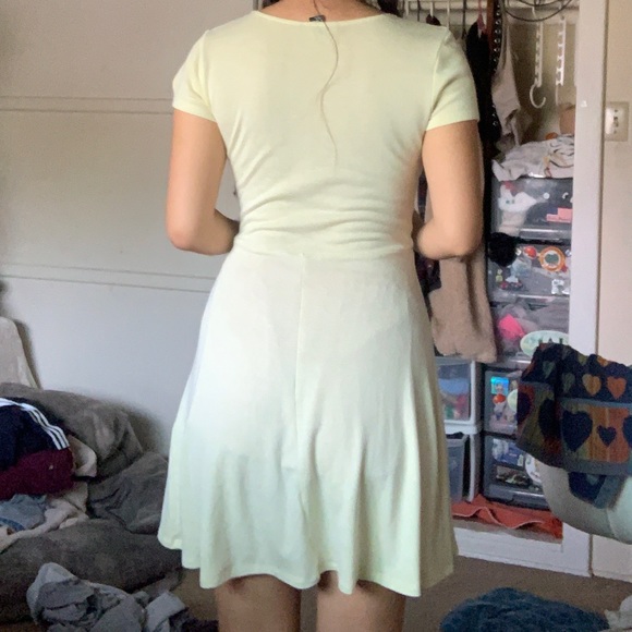 Yellow Dress - Picture 2 of 2